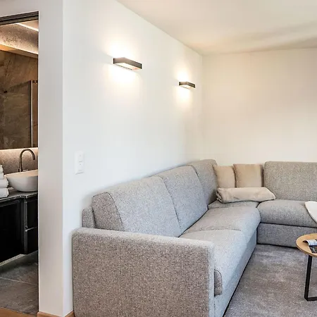 Chesa Zentrum 10b By Interhome