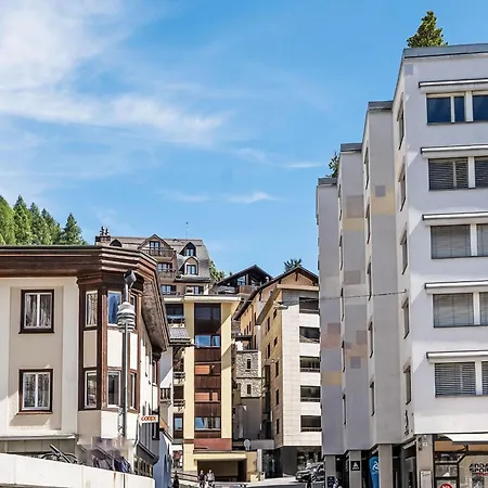 Apartamento Chesa Zentrum 10b By Interhome *